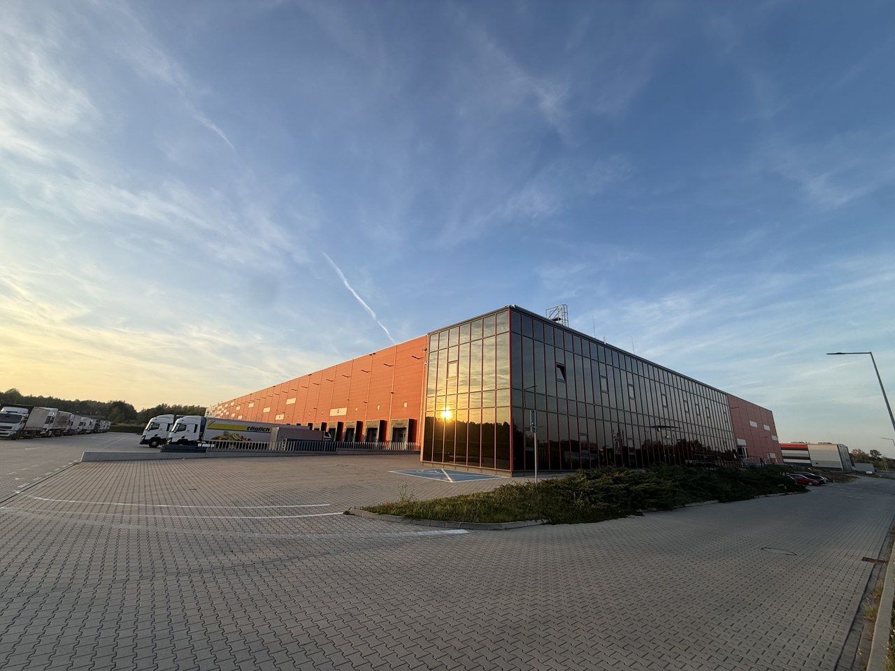 NextCom Logistics - hala, zewnętrze